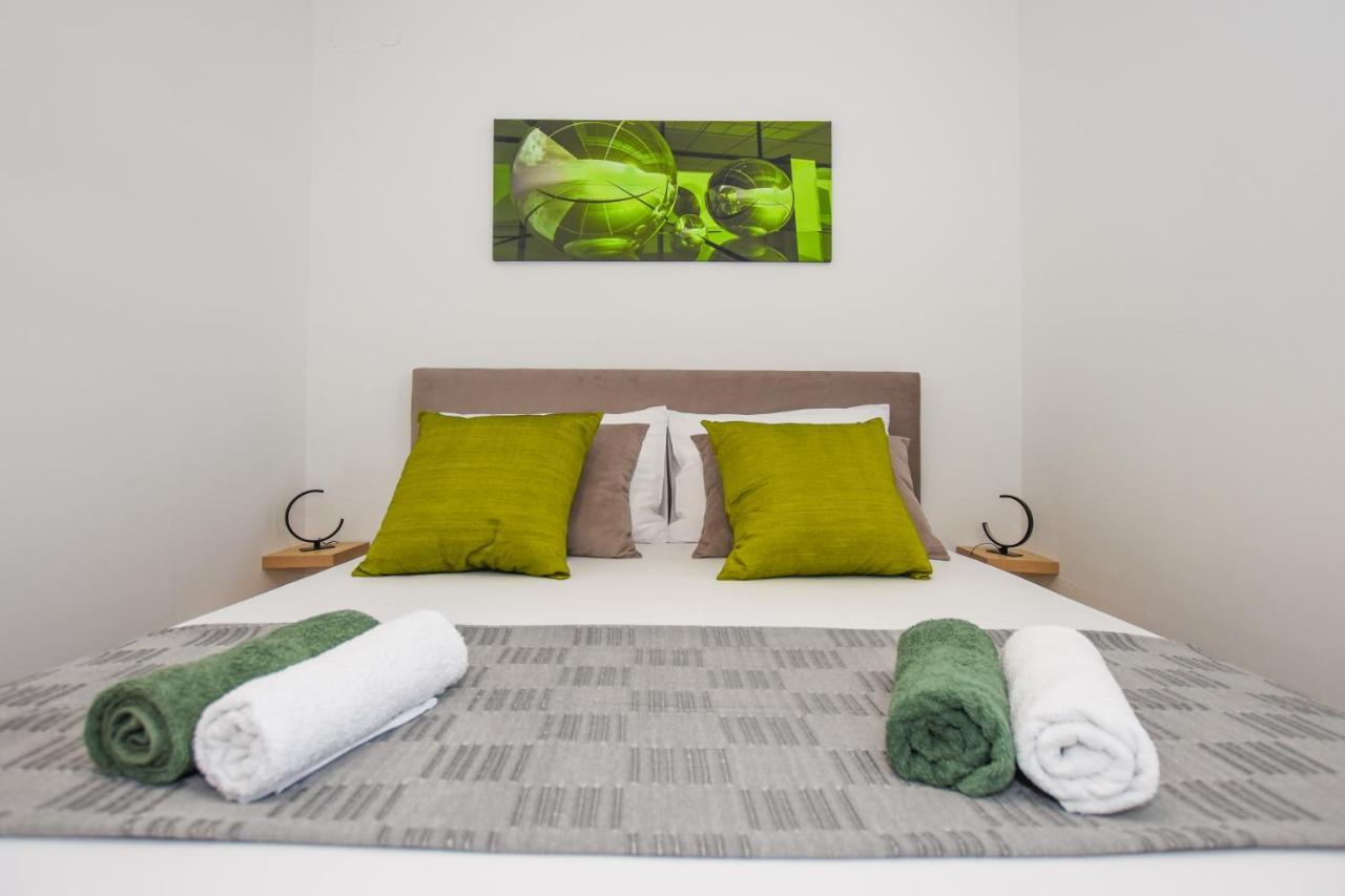 Apartmani Plazibat Mandre Extérieur photo
